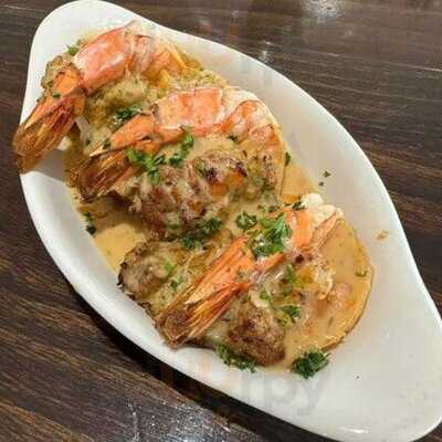 Ernie's Seaside Restaurant