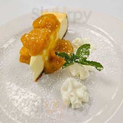 Ernie's Seaside Restaurant