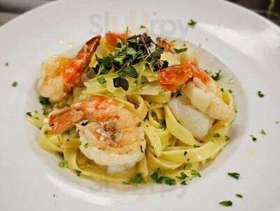 Ernie's Seaside Restaurant