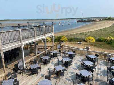 Ernie's Seaside Restaurant