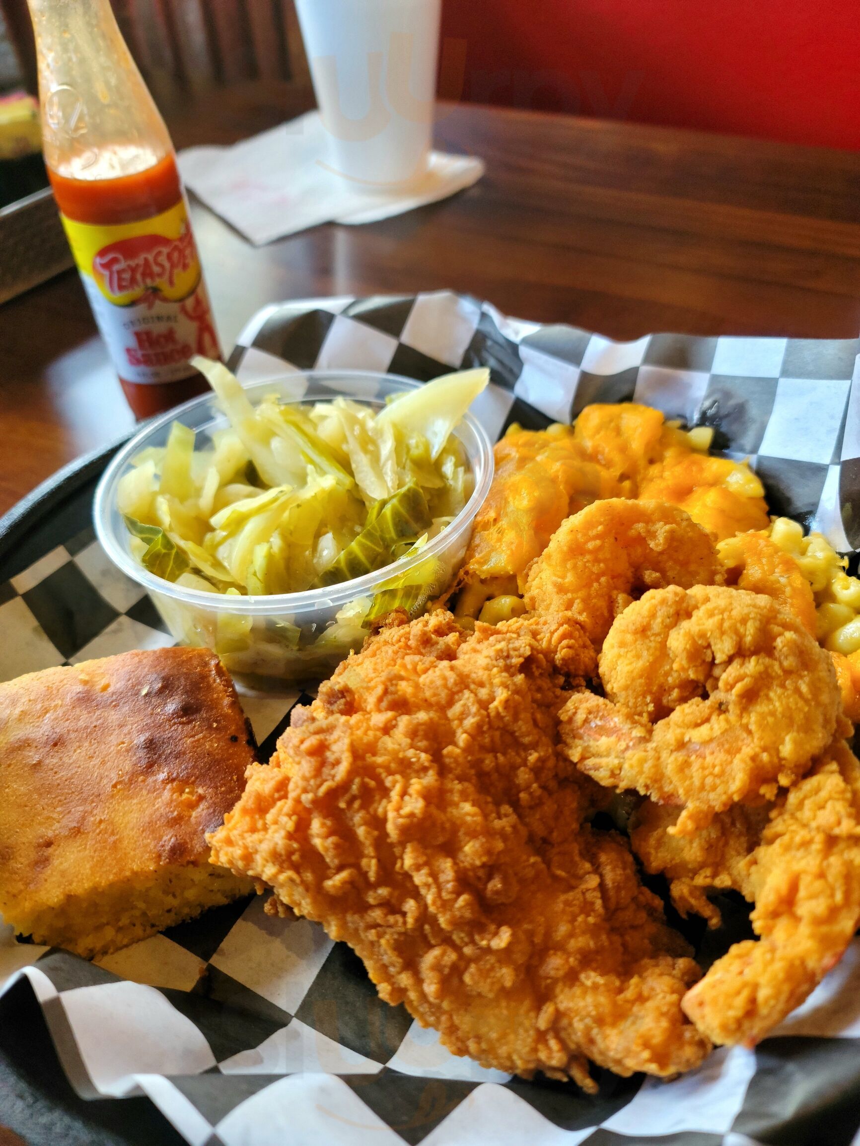 Melvin's At Riverside