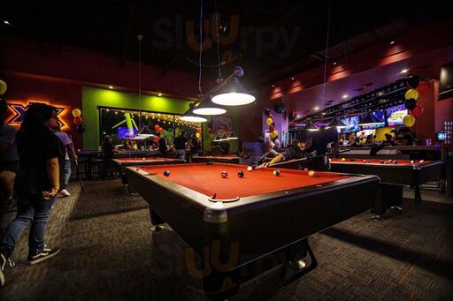 Pockets Billiards, San Pedro Galleria Oaks