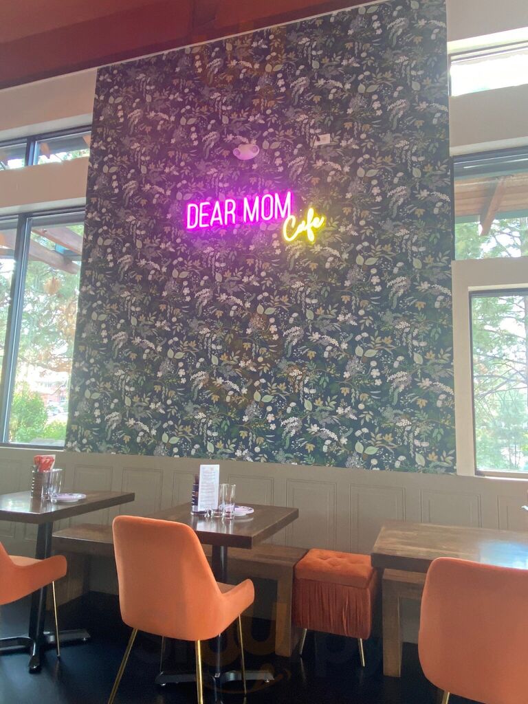 Dear Mom Cafe
