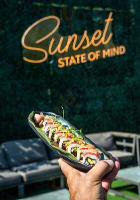 Sunset Club Rooftop Bar & Lounge