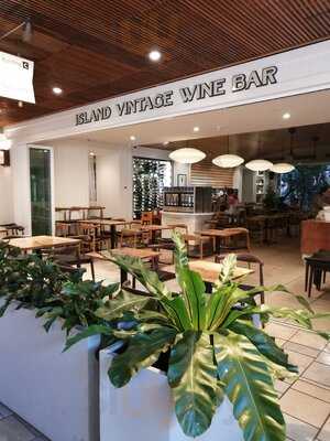 Island Vintage Wine Bar
