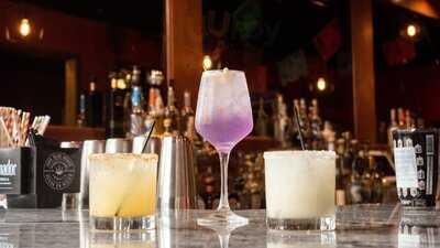 Tavo's Antojitos Y Tequila