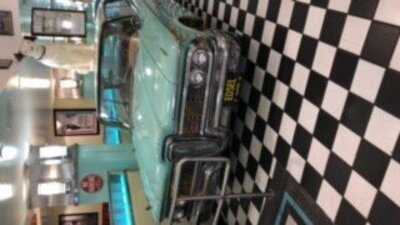 Lori's Diner
