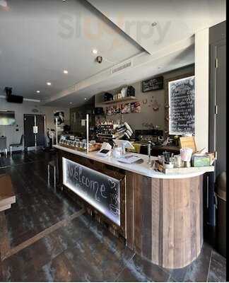 Caravan Restaurant & Coffee