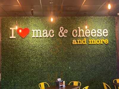 I Heart Mac & Cheese