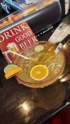 Flores Restaurant And Bar