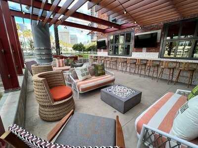 Wild Hare Bar Garden