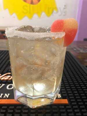 Roxanne's Pizza And Pub