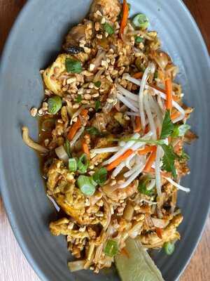 Ling & Louie's Asian Bar And Grill-boise