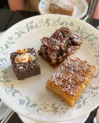 Tea Elle C Garden Cafe