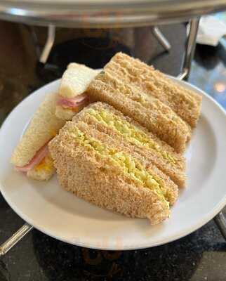 Tea Elle C Garden Cafe