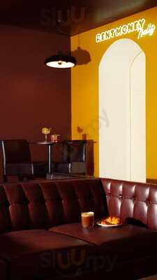 Rent Money Lounge