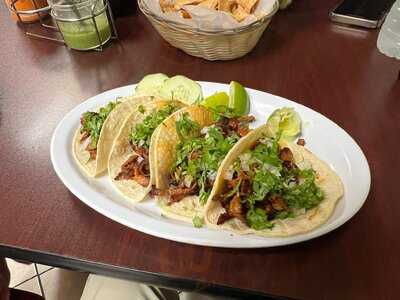 Los Cazahuetes Restaurant