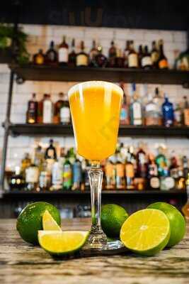 Siren Oyster Bar & Restaurant