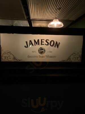 The Castle Irish Pub And Restaurant