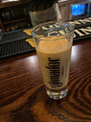 The Castle Irish Pub And Restaurant