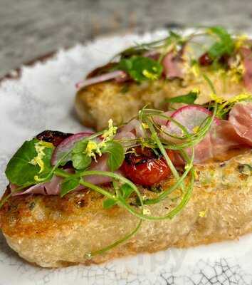 Focaccia Sandwich & Bakery