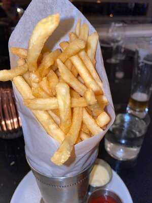 Grand Central By Nuno Grullon