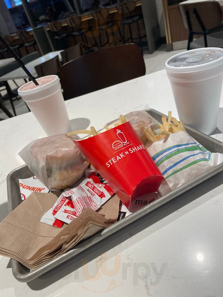Steak 'n Shake - Fremont Street