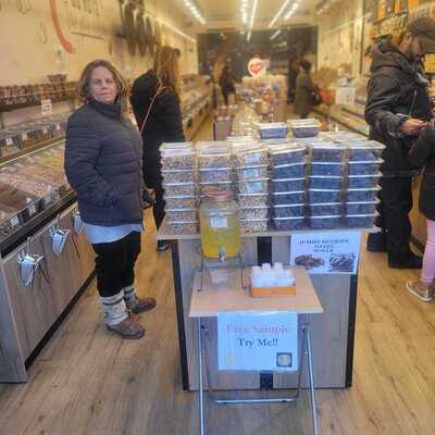 Nuts Factory -astoria