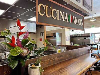 Cucina Moon