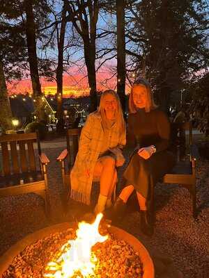 Highlands Wine Shoppe