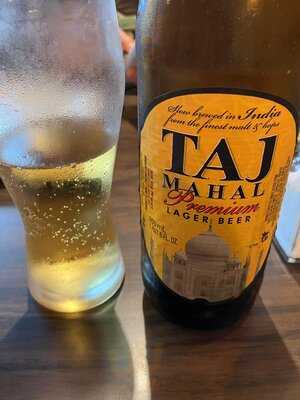 Everest Indian Himalayan Restaurant And Bar