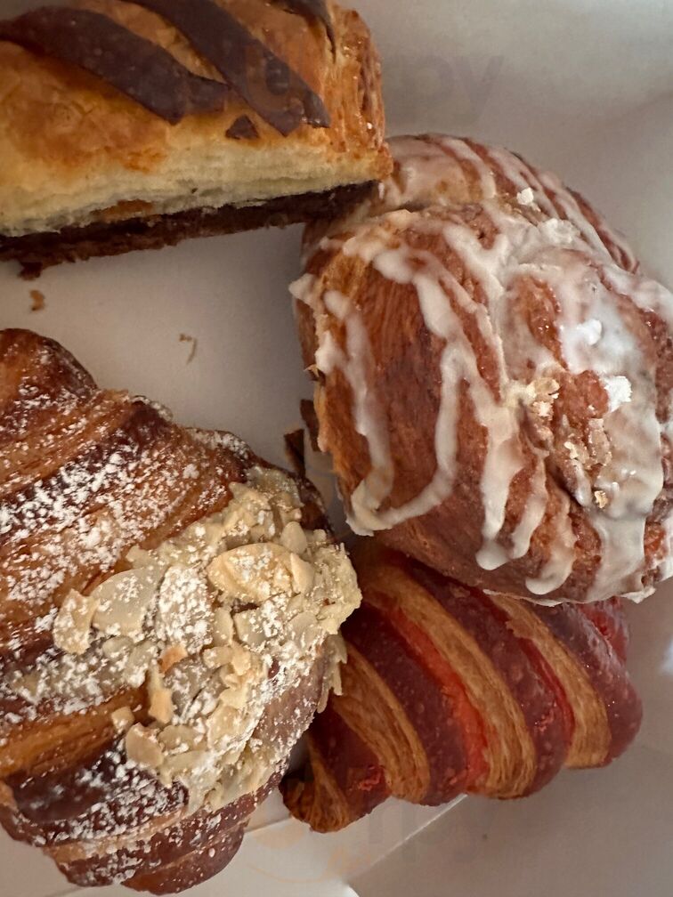 Cafe Francais Boulangerie Et Patisserie