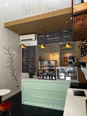 The Ivy Coffee & Tea & Bakery