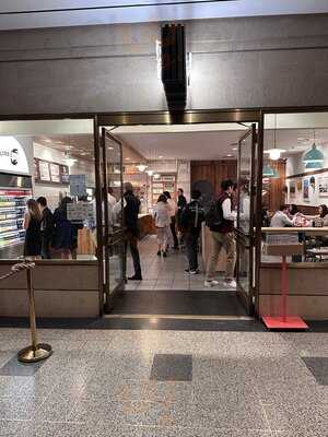 Luke's Lobster At Rockefeller Center