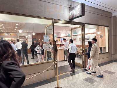 Luke's Lobster At Rockefeller Center