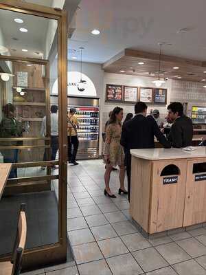 Luke's Lobster At Rockefeller Center