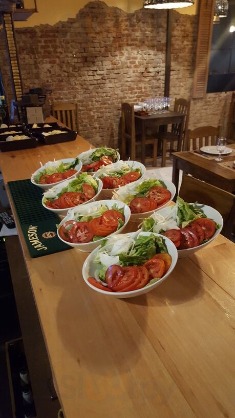 Santa Leoncia Bar & Grill