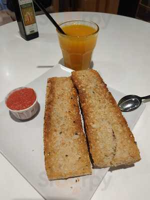 Charlotte Sweet & Coffee