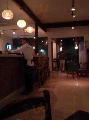 Casa Vieja Cafe & Lounge