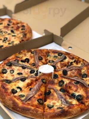 The Crust Pizza E Cucina