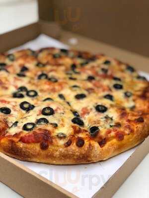 The Crust Pizza E Cucina