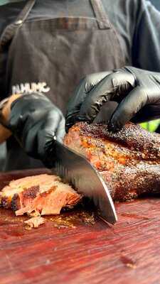 Alhumo Bbq Smokehouse
