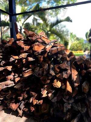 Alhumo Bbq Smokehouse