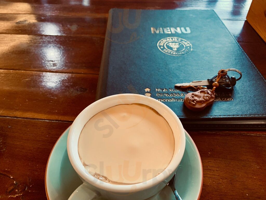 Monalisa Bar & Restaurant