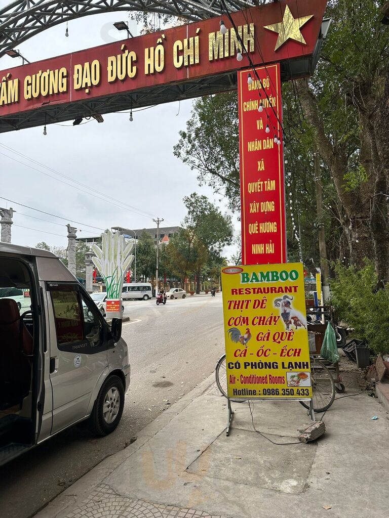 Bamboo Bar And Restaurant