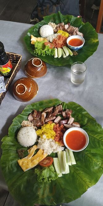 Dark Cave Restaurant