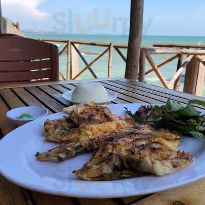 Nhà Hàng Bờ Kè Chợ Hải Sản