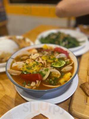 Restaurant & Cafe Tuấn