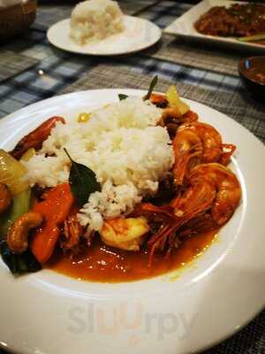 Golden Nut Hoi An Restaurant