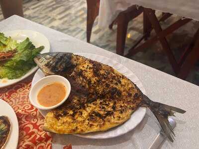 Lucky Beach Seafood Restaurant